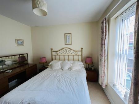 48 WATERFOOT PARK BEDROOM.jpg