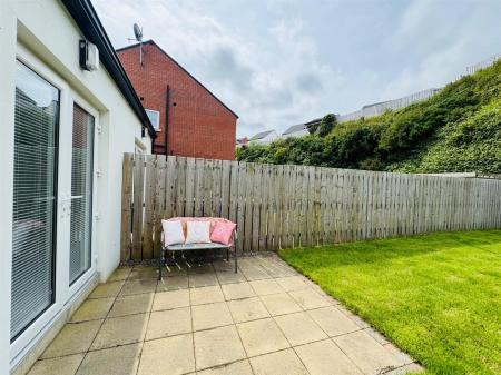 259 BITCH HILL PATIO.JPG