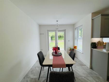 259 BITCH HILL DINING TABLE.JPG