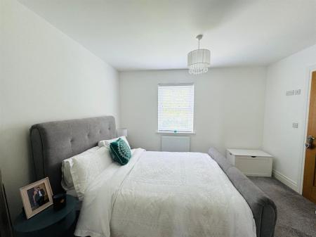 259 birch HILL BEDROOM 1.jpg