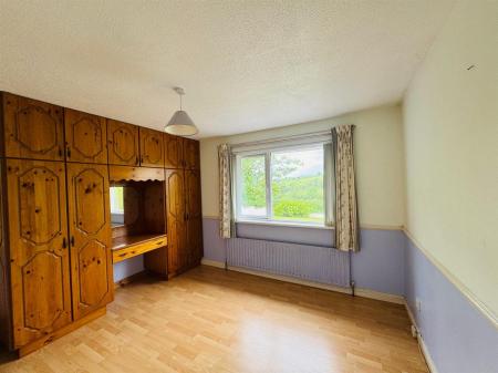 95 Crockmore bed.jpg