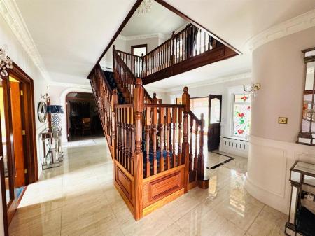 74 woodend road stairs 2.JPG