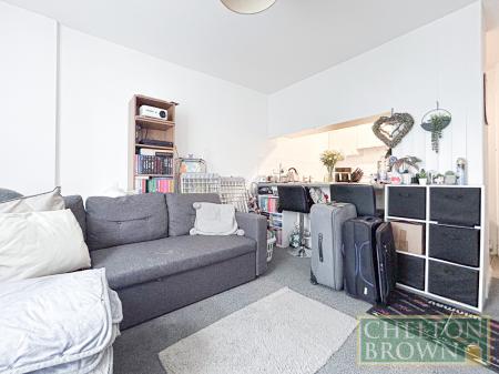 Lounge/Kitchen