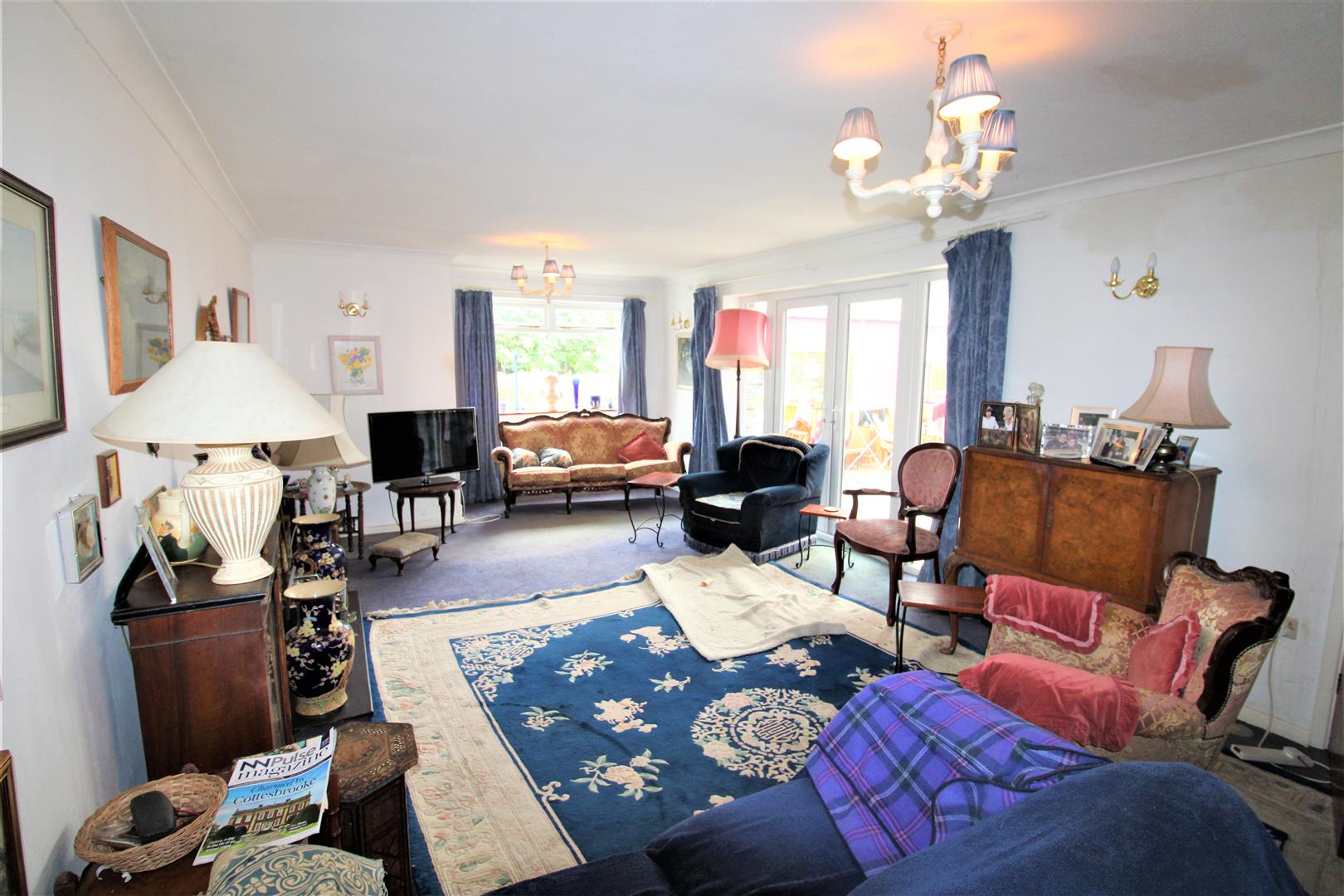 2 bedroom Detached Bungalow for sale in Northampton