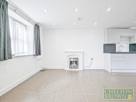 Lounge/Kitchen