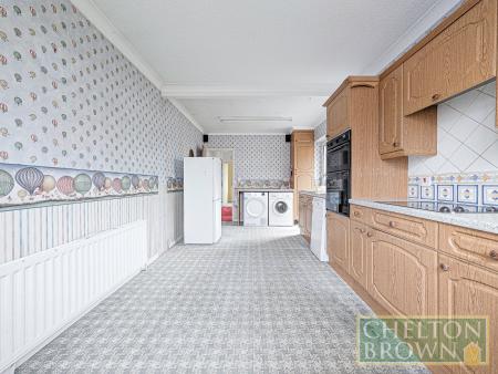 Kitchen & Diner