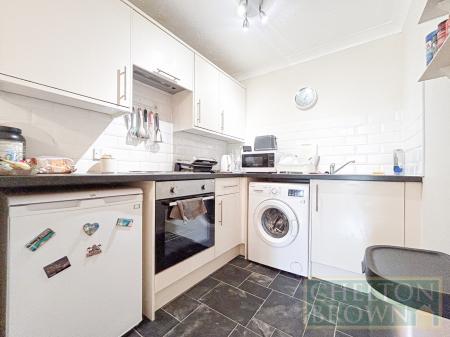 Lounge/Kitchen