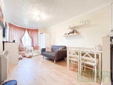 Lounge/Kitchen