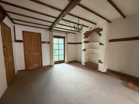 Dining End