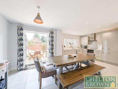 Kitchen & Diner