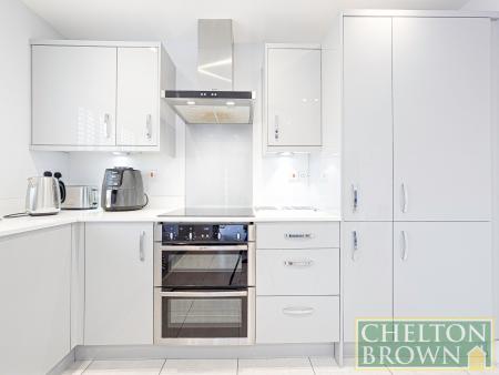 Kitchen & Diner