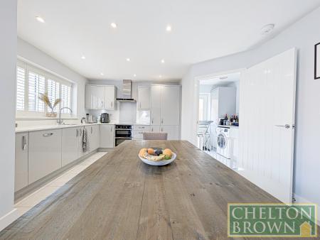 Kitchen & Diner
