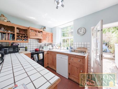Kitchen/Breakfast