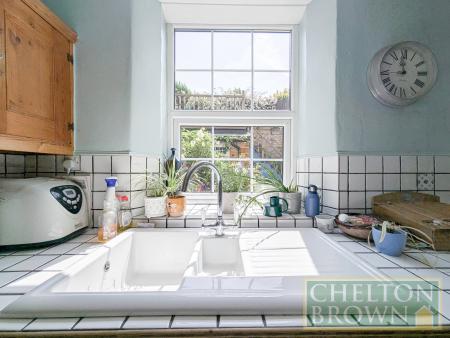 Kitchen/Breakfast