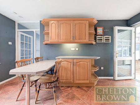 Kitchen & Diner