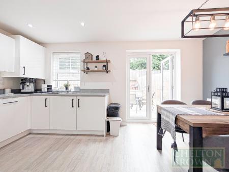 Kitchen & Diner