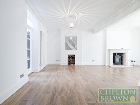 Living/Dining Room