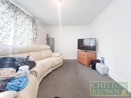 Living Room/Kitchen