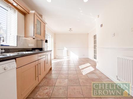 Kitchen/Dining Room