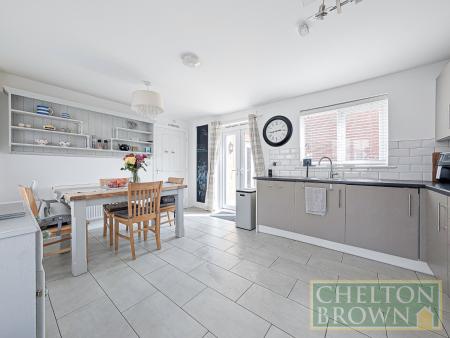 Kitchen & Diner
