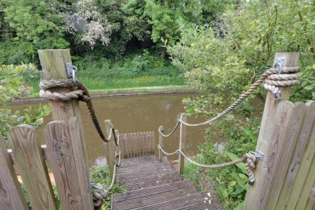 Neighbouring Canal/Possible Mooring