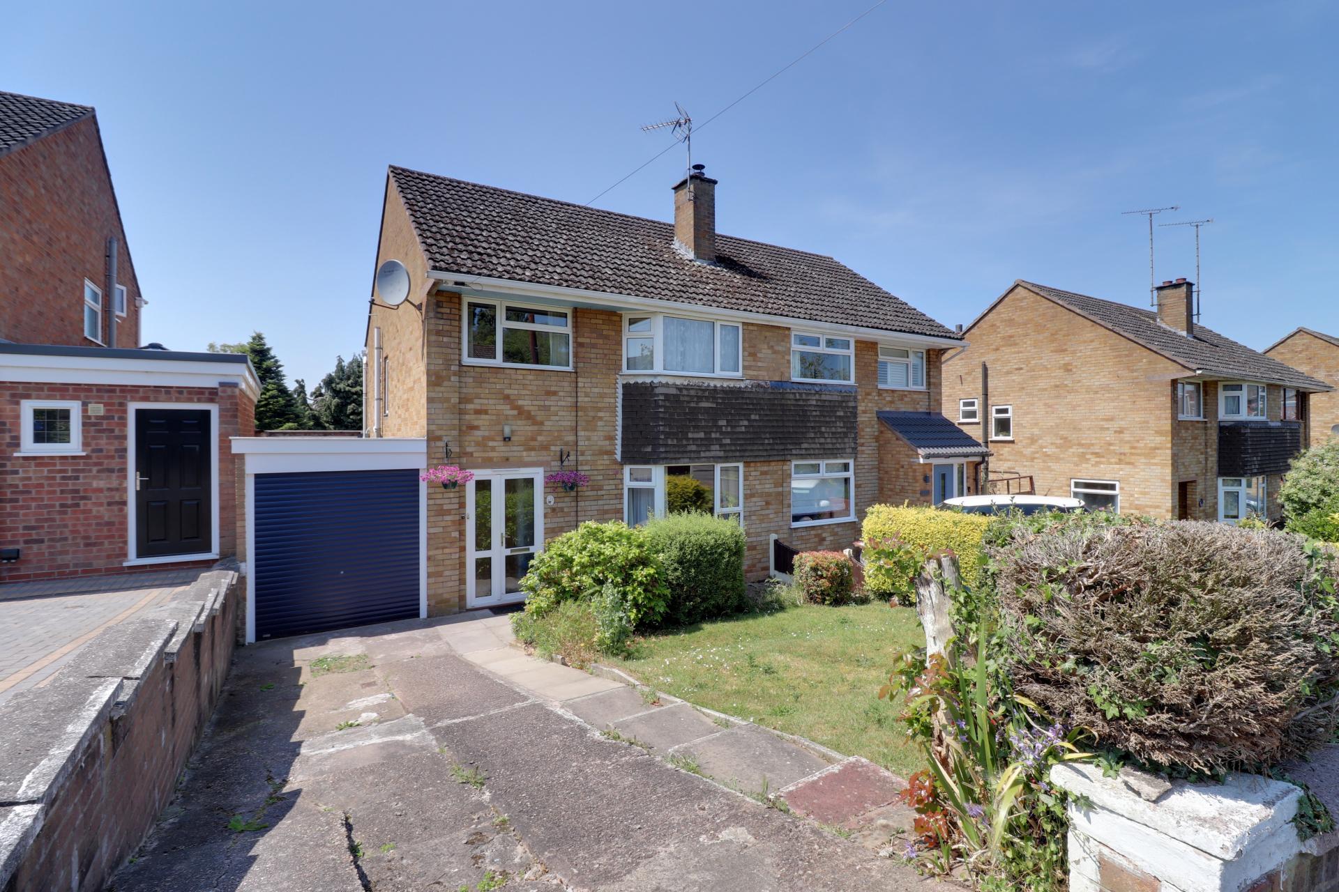 3 bedroom House for sale in Stafford