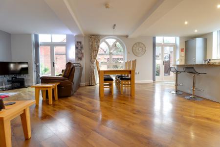 Open Plan Family Dining Kitchen