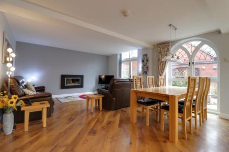 Open Plan Lounge/Dining Kitchen