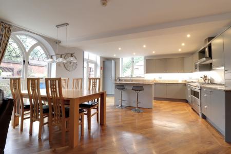 Open Plan Lounge/Dining Kitchen