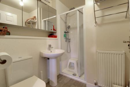 En-Suite - (Bedroom One)