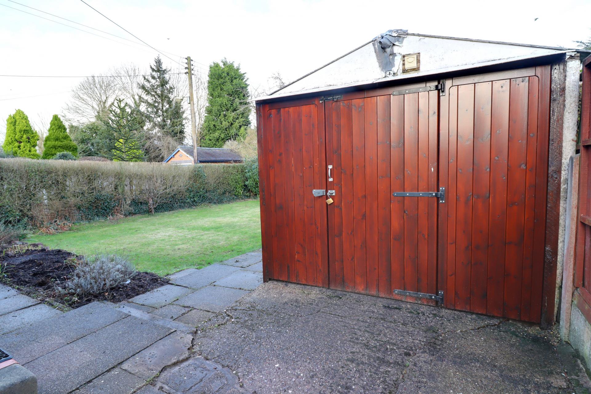 2 bedroom Bungalow for sale in StokeOnTrent