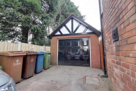 Driveway & Detached Garage