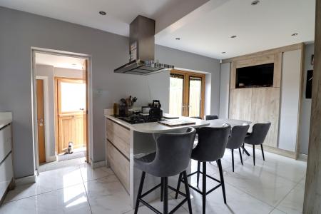 Kitchen/Dining Room