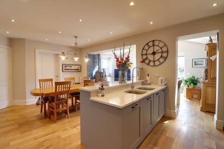 Kitchen/Dining Room