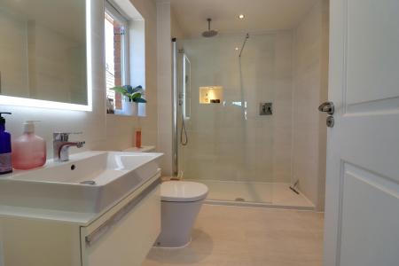 Ensuite One