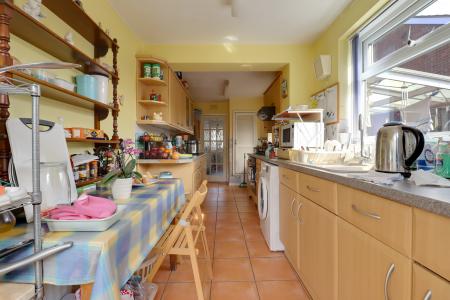 Kitchen/Breakfast Room