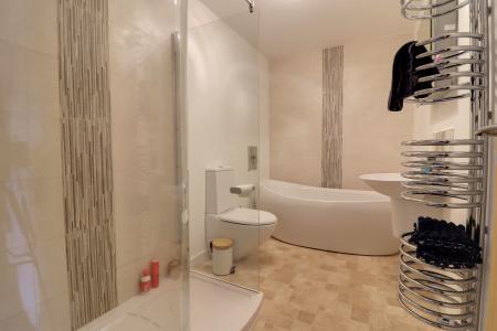 Ensuite