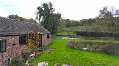 Studio Barn & Lake