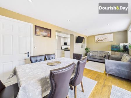 Living / Dining Room