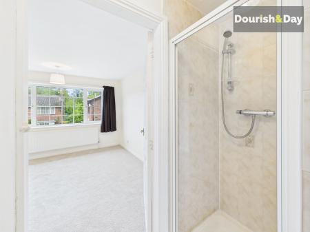 Ensuite/Dressing Room