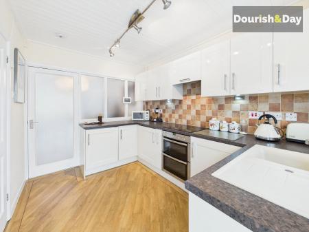 Fitted Kitchen