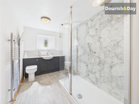 Annex Shower Room