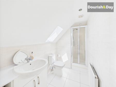 Master En-Suite