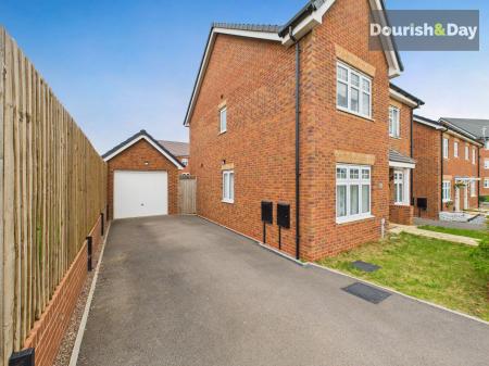 Garage / Driveway