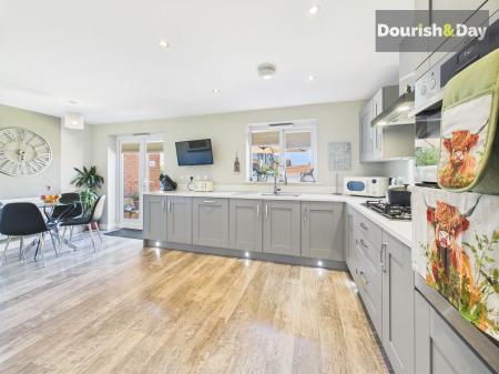Kitchen Diner