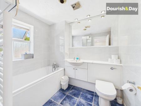 Ensuite Bathroom