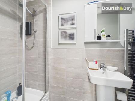 Ensuite Shower Room