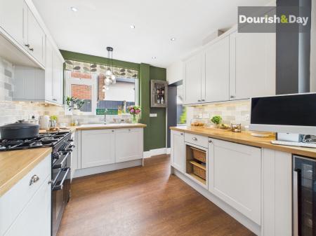 Open Plan Kitchen / Living Diner