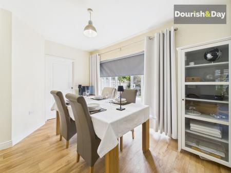 Kitchen / Living Diner