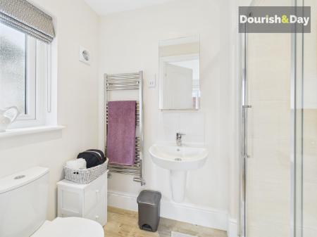Bedroom One Ensuite